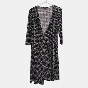 Chaps Womens V Neck Side Tie 3/4 Sleeve Geometric Dress Sz XL Black Work Career‎